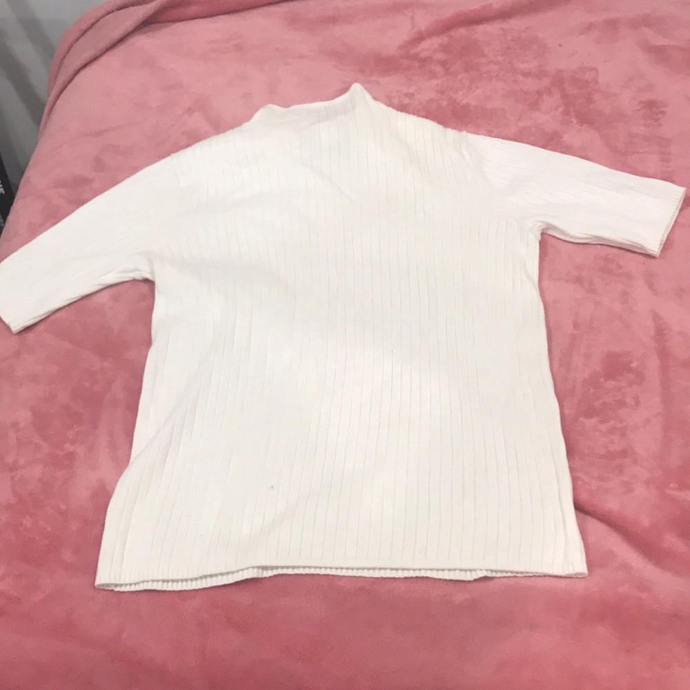 White turtle neck tee - Picture 2 of 4
